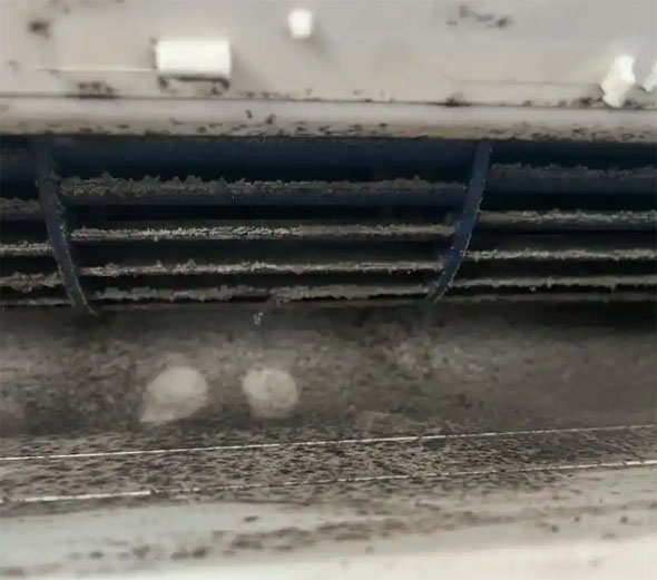 仙游空调吹的风有股烧焦味是怎么回事